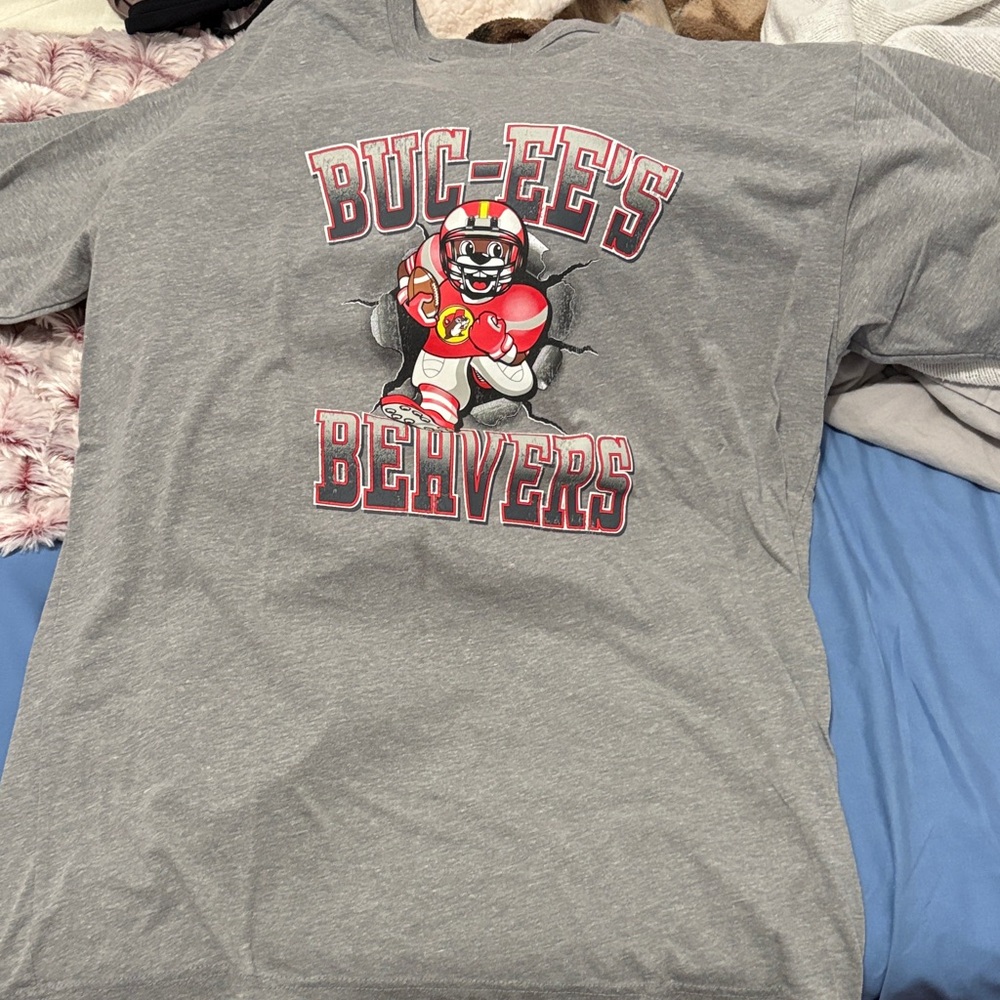 Gray Buc-ee's Beavers Graphic T-Shirt